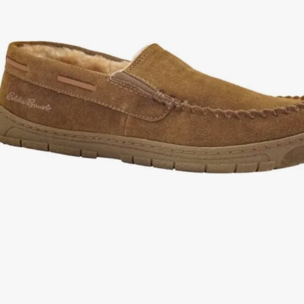 Men’s Bauer slippers tan color size 13 extra large new in the Boxcomfortable